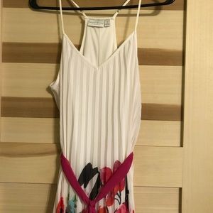 Floral pleated maxi dress